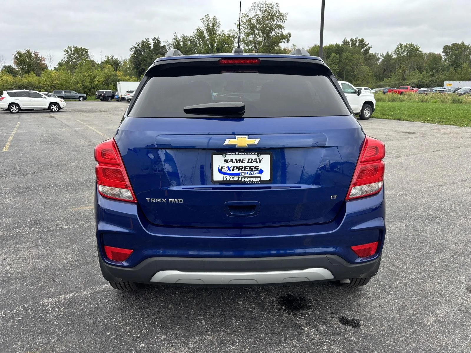 Used 2017 Blue Topaz Metallic Chevrolet LT image 6