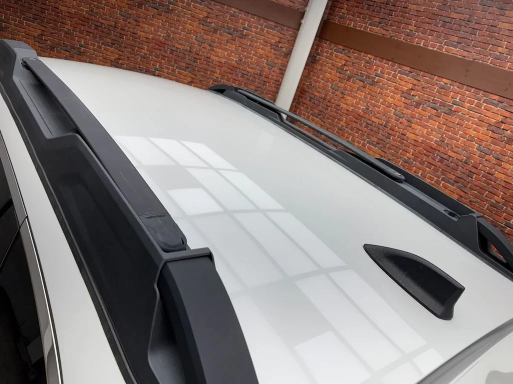 Used 2020 White Subaru Premium image 27