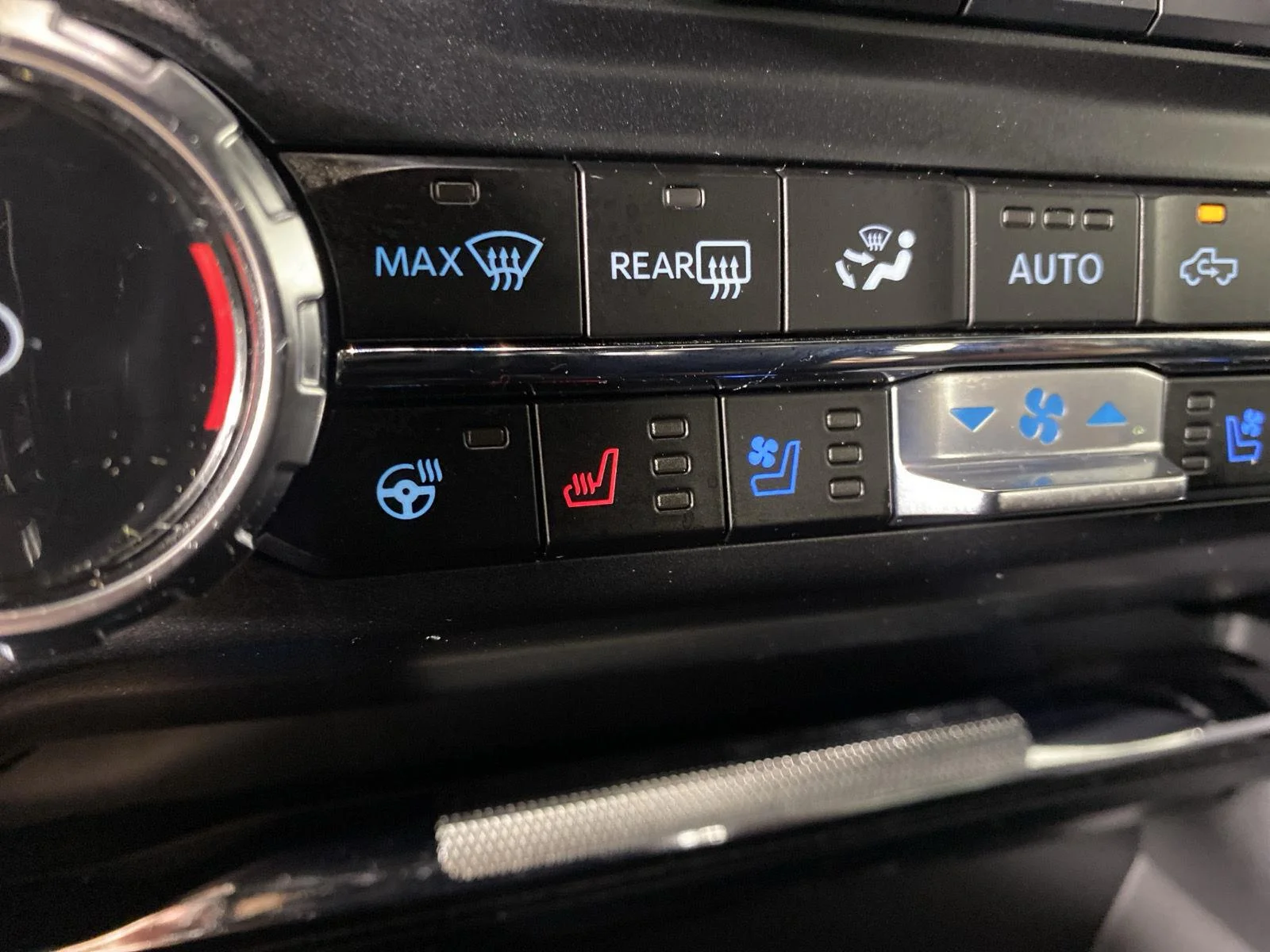 Used 2024 Antimatter Blue Ford LARIAT image 21