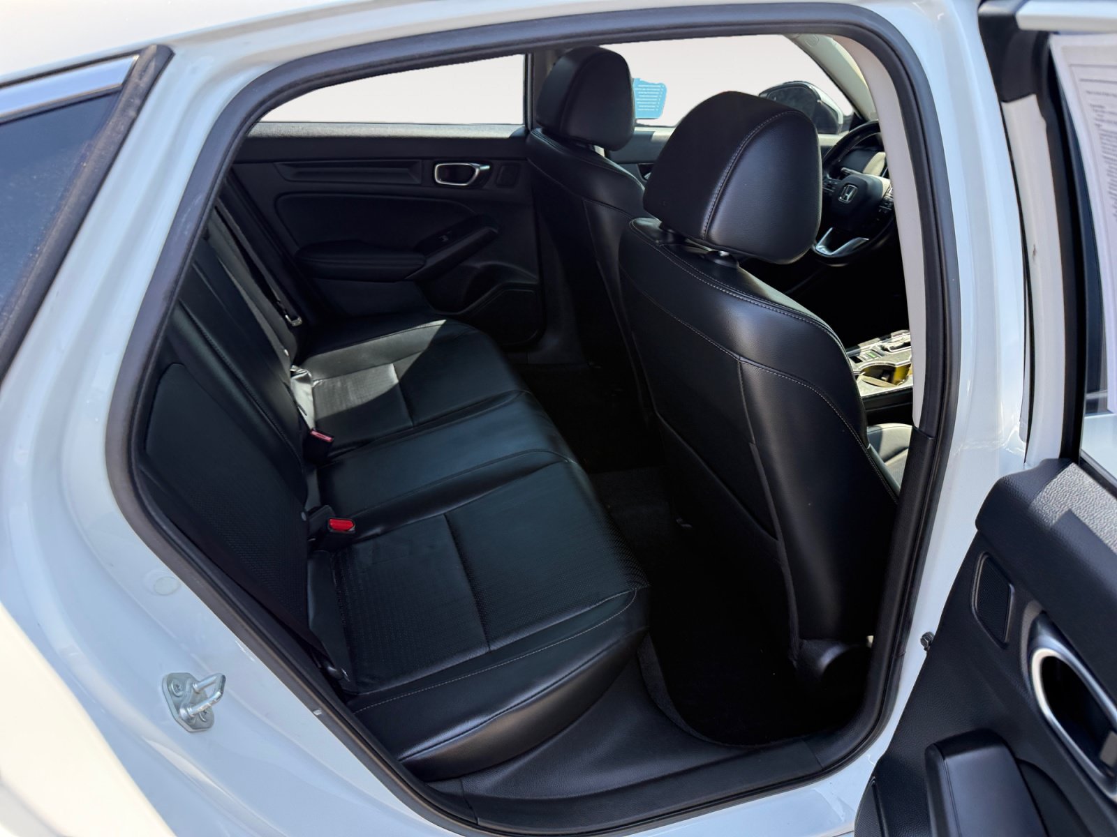 Used 2022 Platinum White Pearl Honda EX-L image 18