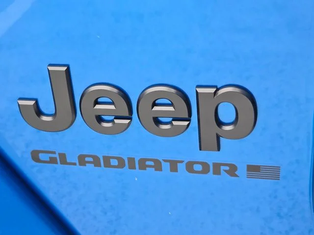 New 2026 Hydro Blue Pearl-Coat Exterior Paint Jeep Rubicon image 29
