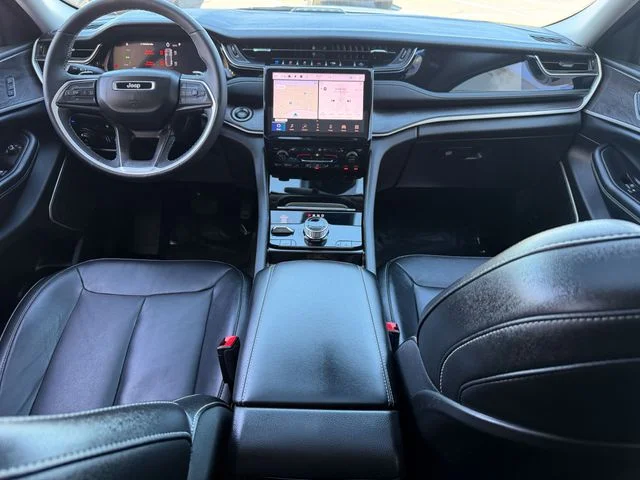 Used 2023 White Jeep 4xe image 30