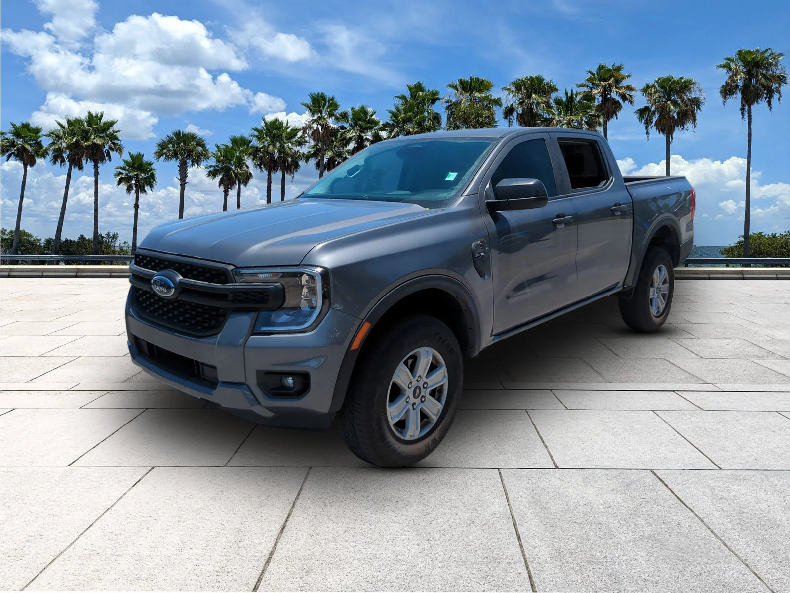Used 2025 Carbonized Gray Metallic Ford XL image 3
