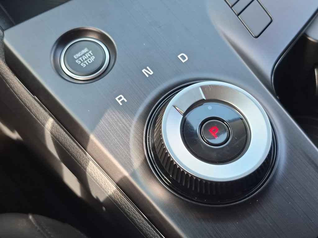 New 2027 Fusion Black Kia LX image 16