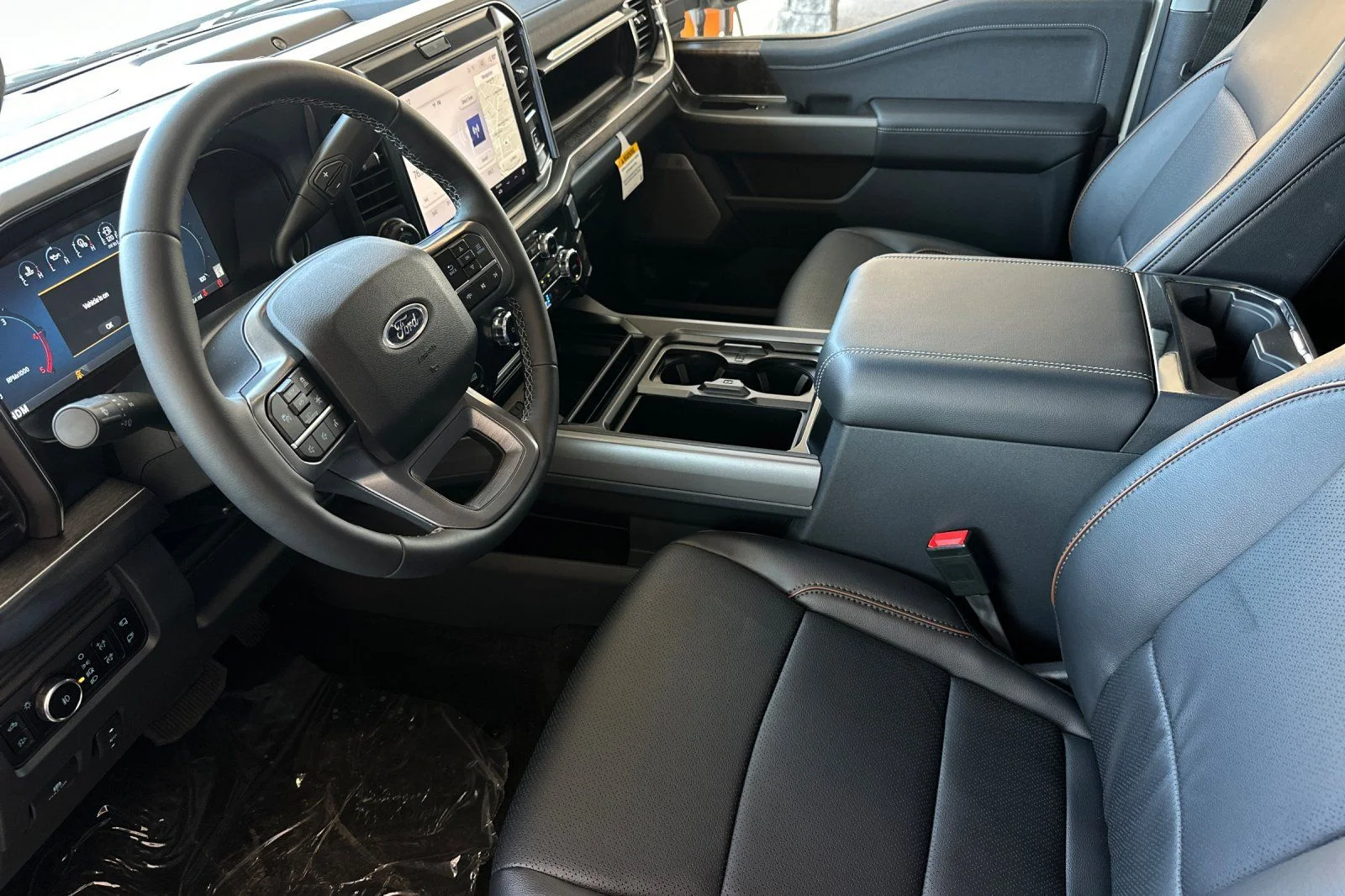 New 2026 Star White Metallic Tri-Coat Ford F-350® Lariat® image 9