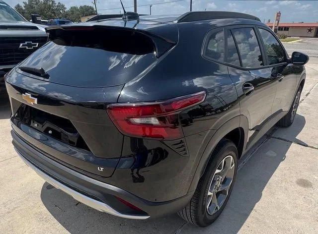 New 2026 Mosaic Black Metallic Chevrolet LT image 17