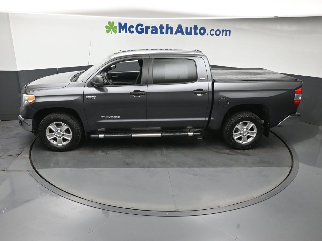 Used 2017 Gray Toyota SR5 image 24