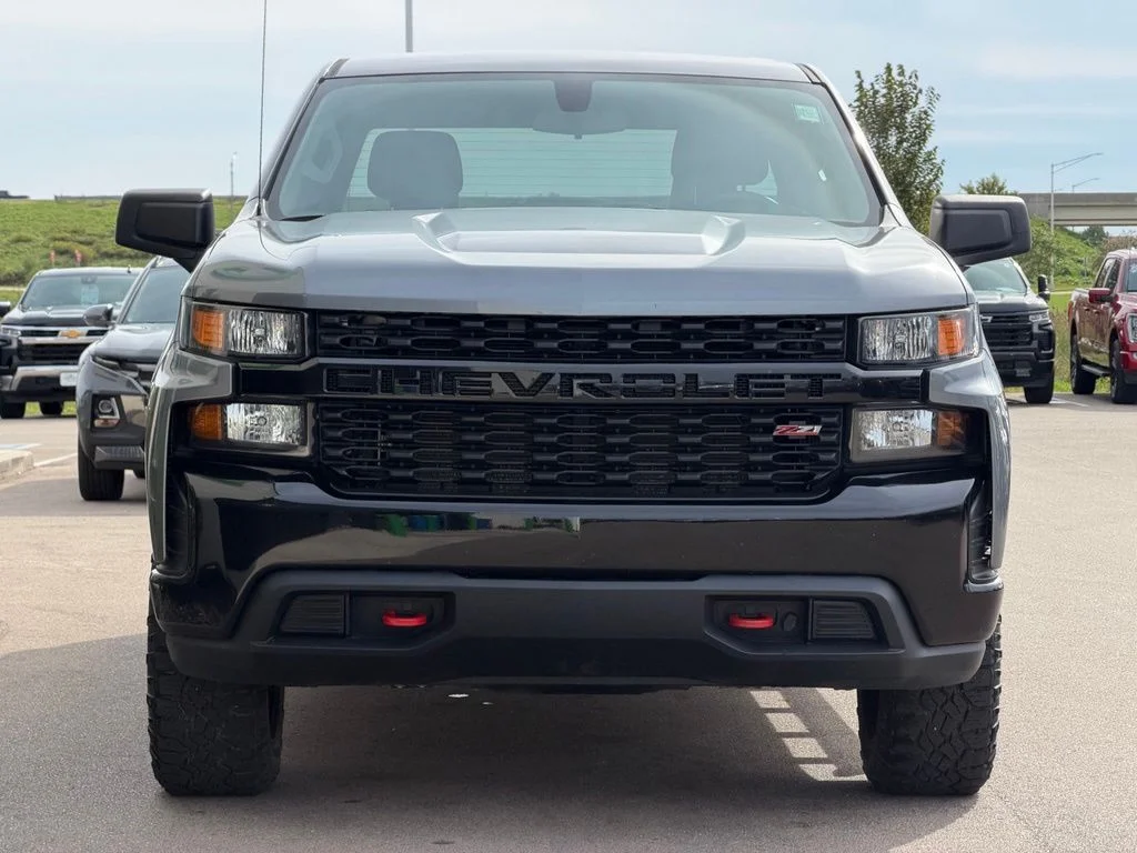 Used 2019 Gray Chevrolet Custom Trail Boss image 6