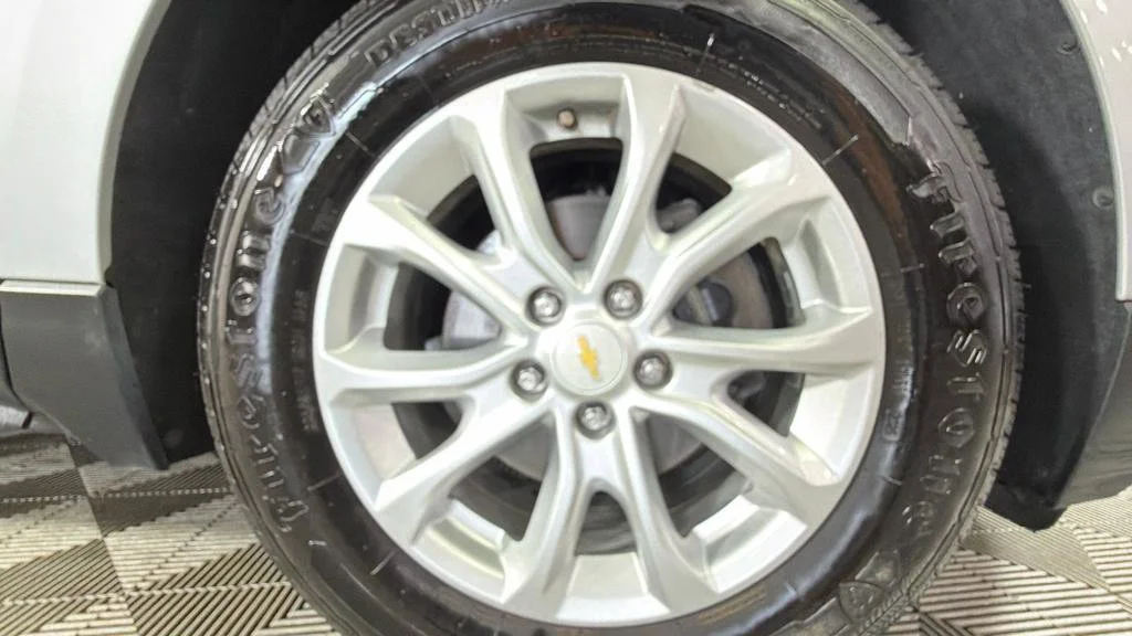 Used 2018 SILVER ICE METALLIC Chevrolet LS image 35