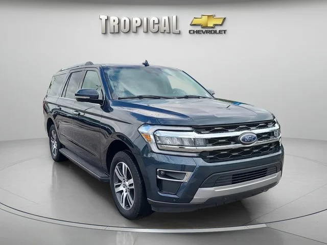 Used 2024 Blue Ford Limited image 4