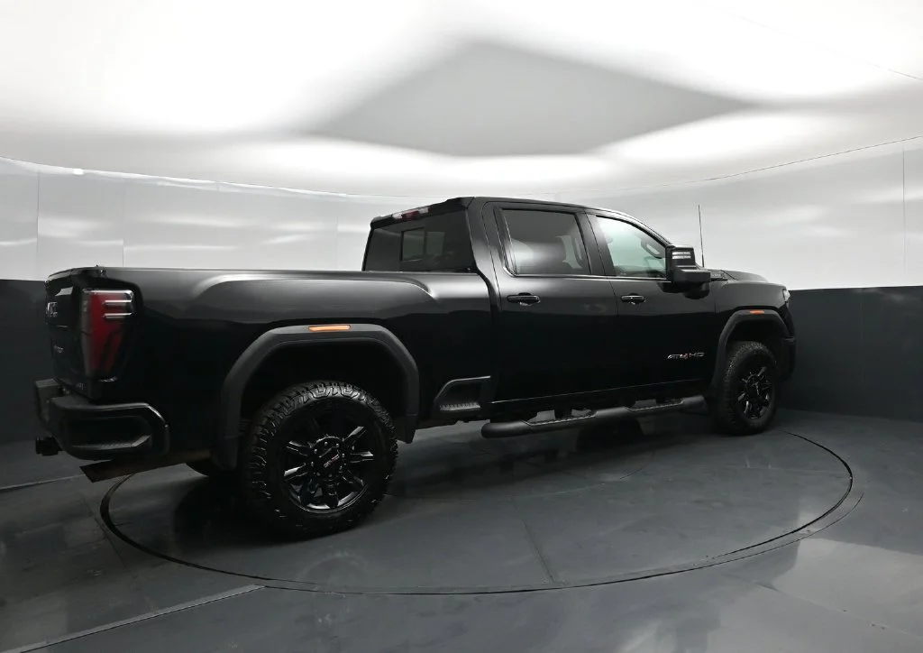 Used 2024 Black GMC AT4 image 21