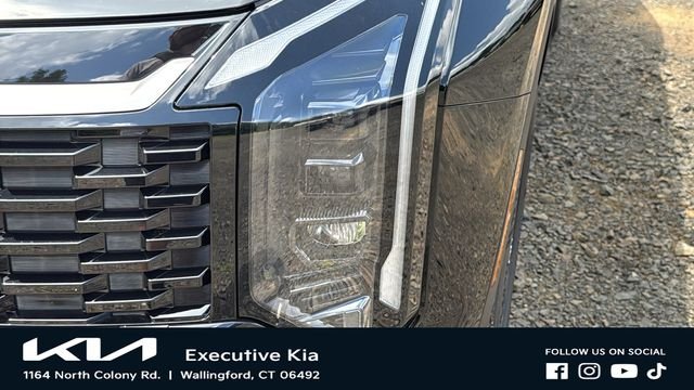 New 2026 Ebony Black Kia EX image 7