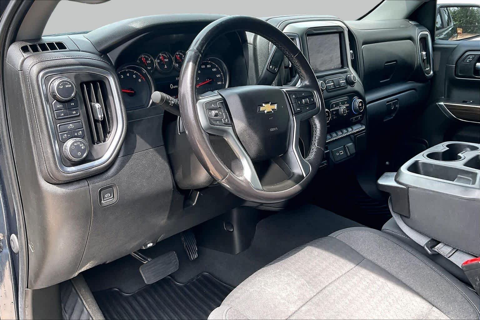 Used 2021 Shadow Gray Metallic Chevrolet LT image 18
