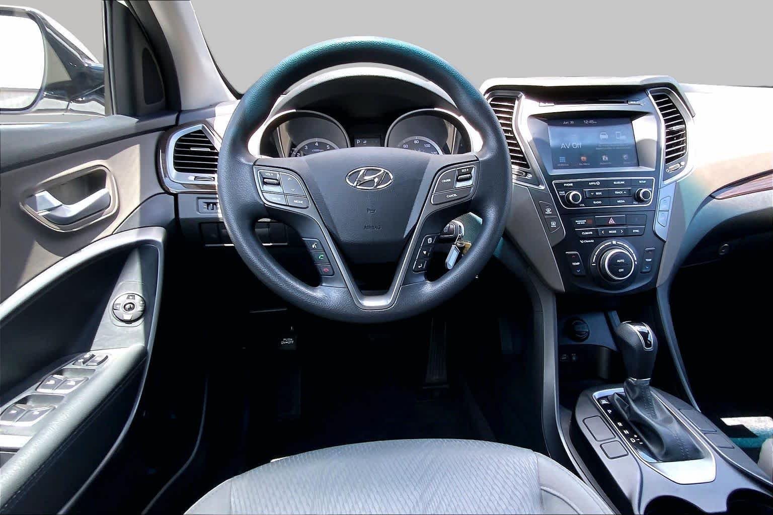 Used 2017 Frost White Pearl Hyundai 2.4L image 6