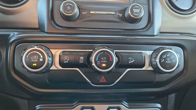 Used 2020 Red Jeep Unlimited Sport S image 18