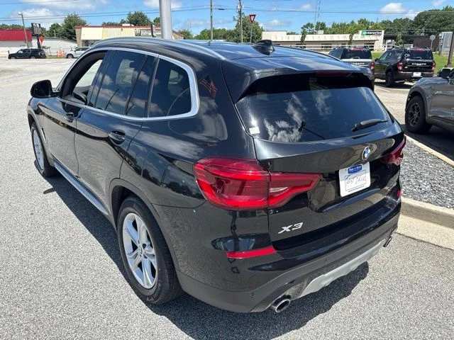 Used 2021 Black BMW sDrive30i image 6