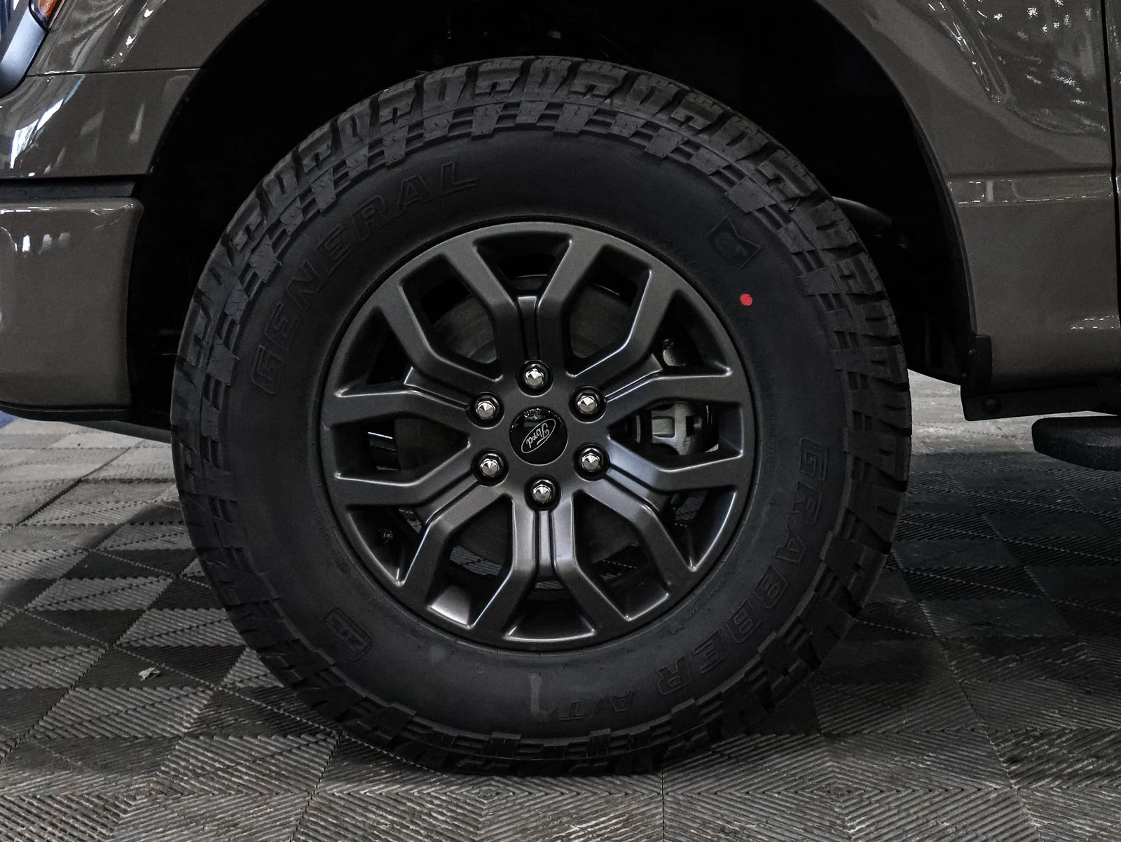 New 2026 Marsh Gray Ford Tremor® image 22