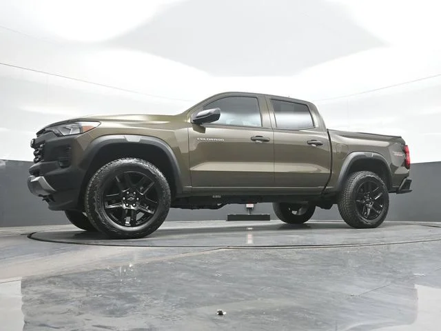 Used 2025 Brown Chevrolet Trail Boss image 21