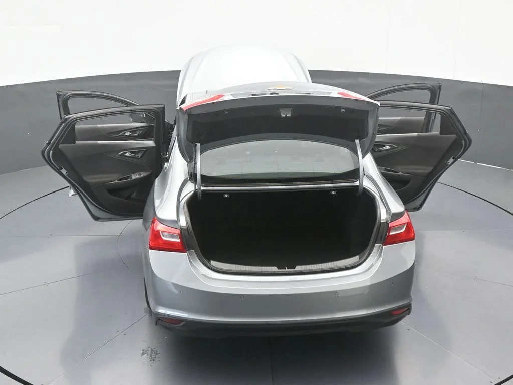 Used 2024 Sterling Gray Metallic Chevrolet LT image 63