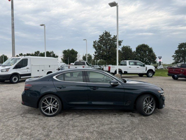 Certified Used 2025 Tasman Blue Genesis 2.5T image 8