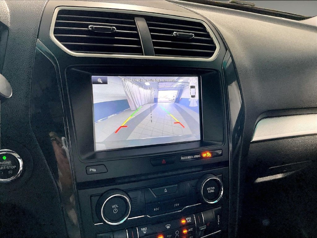 Used 2016 Gray Ford XLT image 20