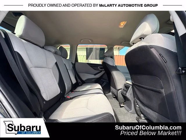 Used 2021 Black Subaru Base image 17
