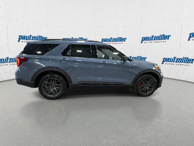 New 2027 Vapor Blue Metallic Ford ST-Line image 12