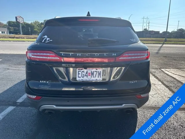 Used 2017 Black Velvet Lincoln Select image 6