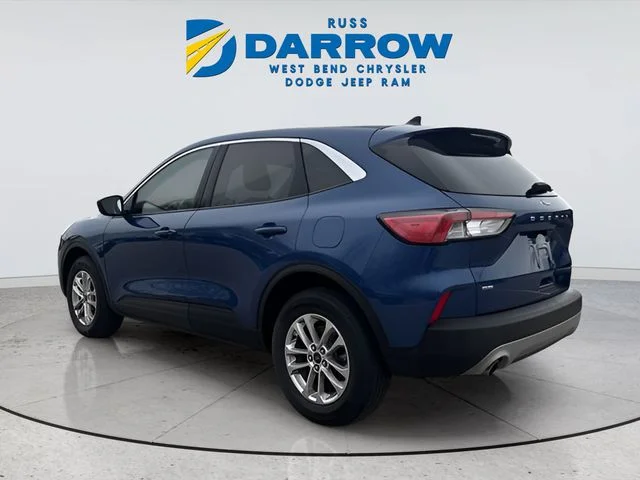 Used 2022 Blue Ford SE image 3