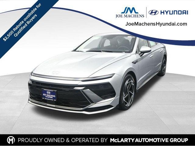 New 2026 Silver Hyundai SEL Sport image 4