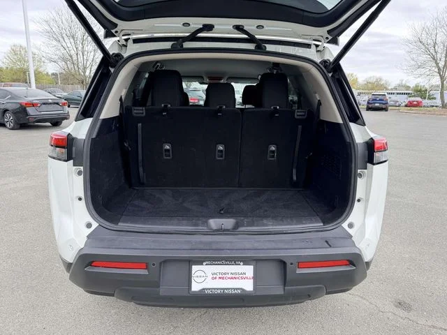 Used 2025 White Nissan SV image 12