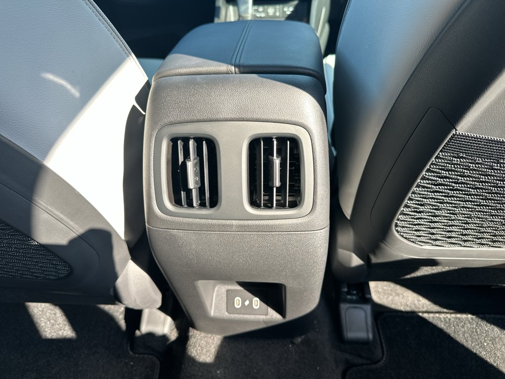 2026 Hyundai Santa Cruz Limited - Photo 37