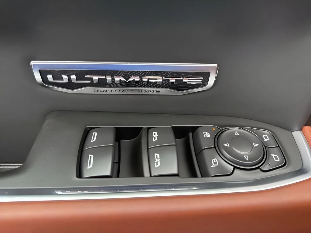 New 2026 Glacier White Tricoat GMC Denali Ultimate image 29