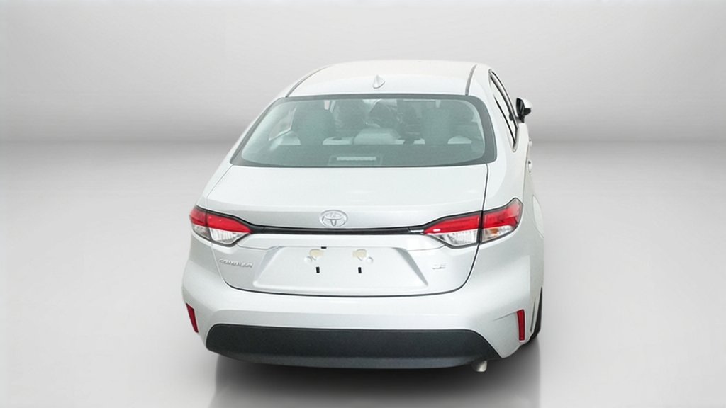 New 2027 Classic Silver Metallic Toyota LE image 42