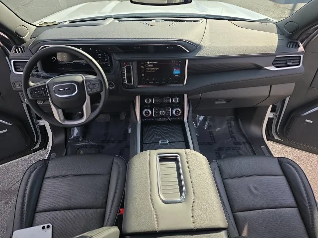 Used 2024 White GMC Denali image 10