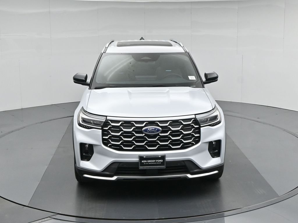 New 2026 Star White Metallic Tri-Coat Ford Platinum image 40