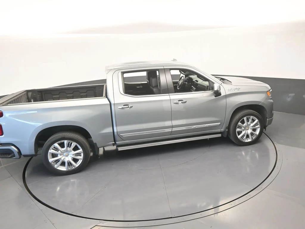 Used 2024 Sterling Gray Metallic Chevrolet High Country image 66