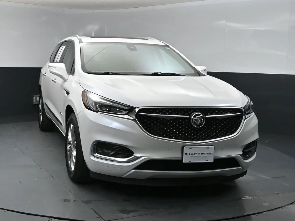 Used 2021 White Frost Buick Avenir image 8