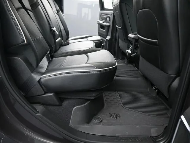 New 2026 Granite Crystal Metallic Clear-Coat Exterior Paint RAM LARAMIE image 25