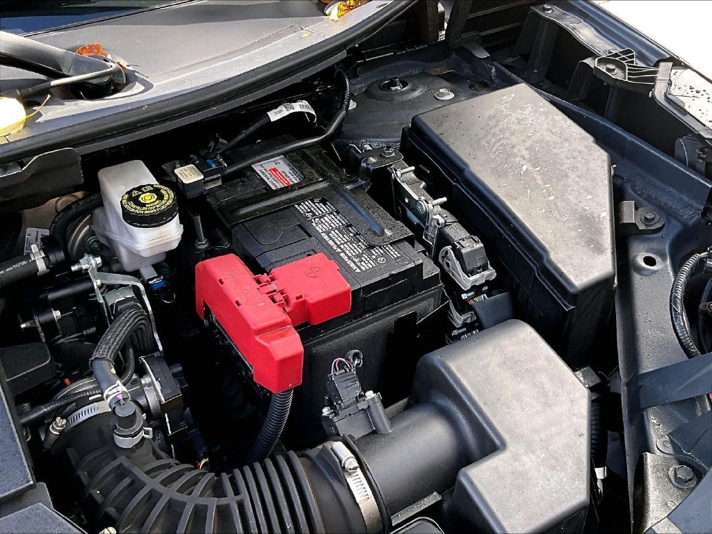 Used 2023 Gray Nissan SV image 31
