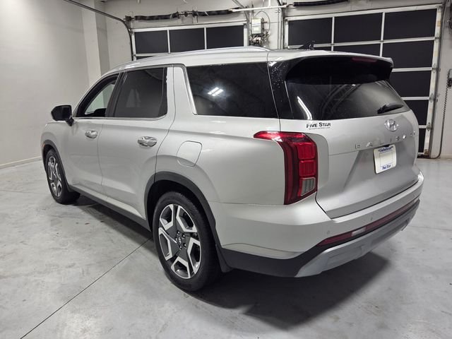 Used 2025 Silver Hyundai SEL Premium image 9