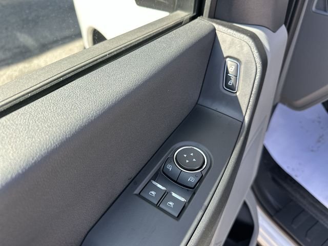 New 2026 Oxford White Ford F-250® XL image 17
