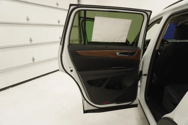 New 2026 Opal White Pearl Volkswagen 2.0T SE w/Technology image 19