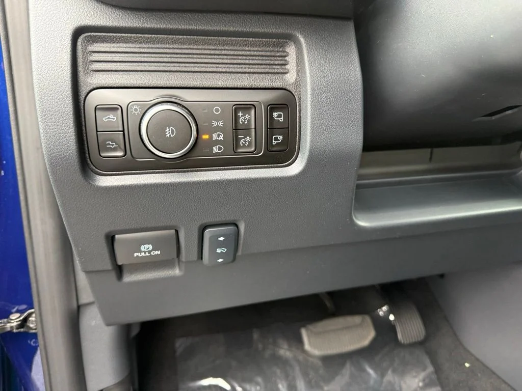 New 2026 Argon Blue Metallic Ford F-250® Platinum® image 18