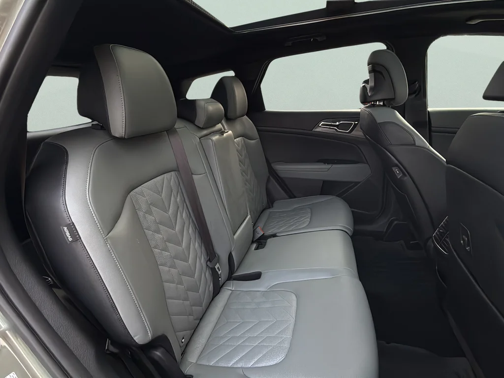 Used 2024 Jungle Green/Ebony Black Roof Kia X-Pro Prestige image 22