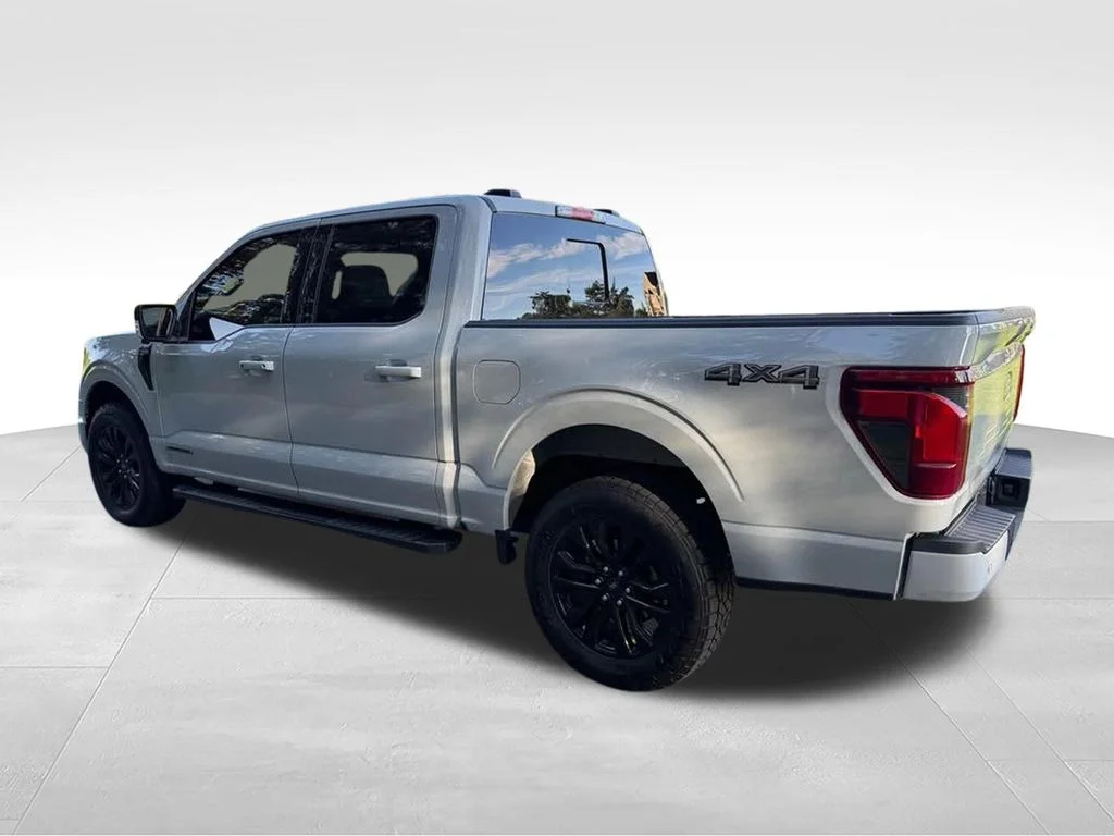 Used 2024 Avalanche Ford XLT image 4