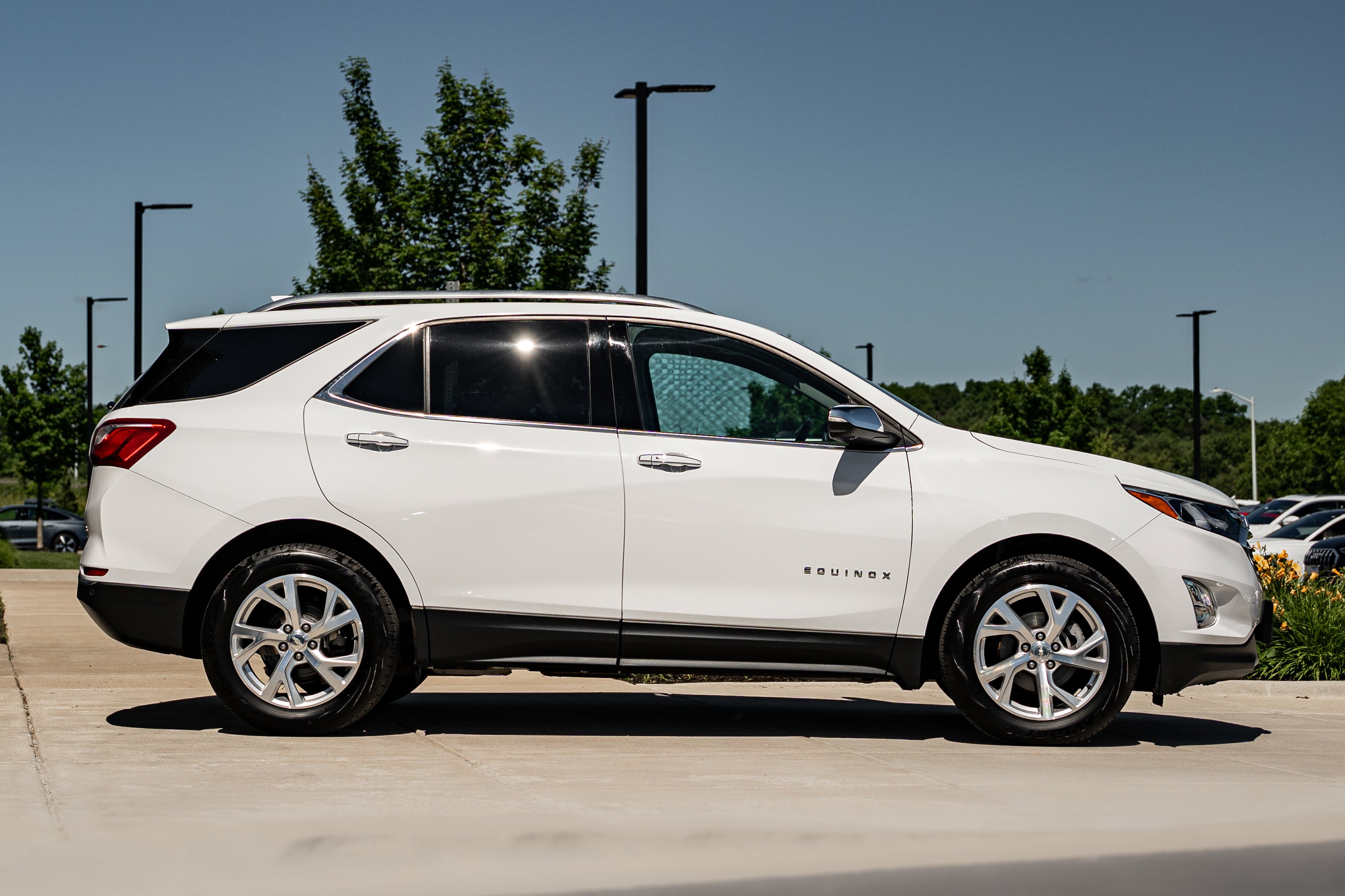 Used 2020 Summit White Chevrolet Premier image 3