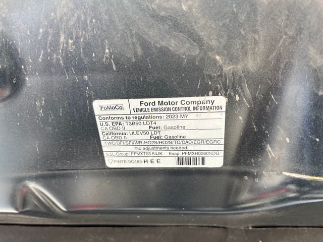 Used 2023  Ford Lariat image 4
