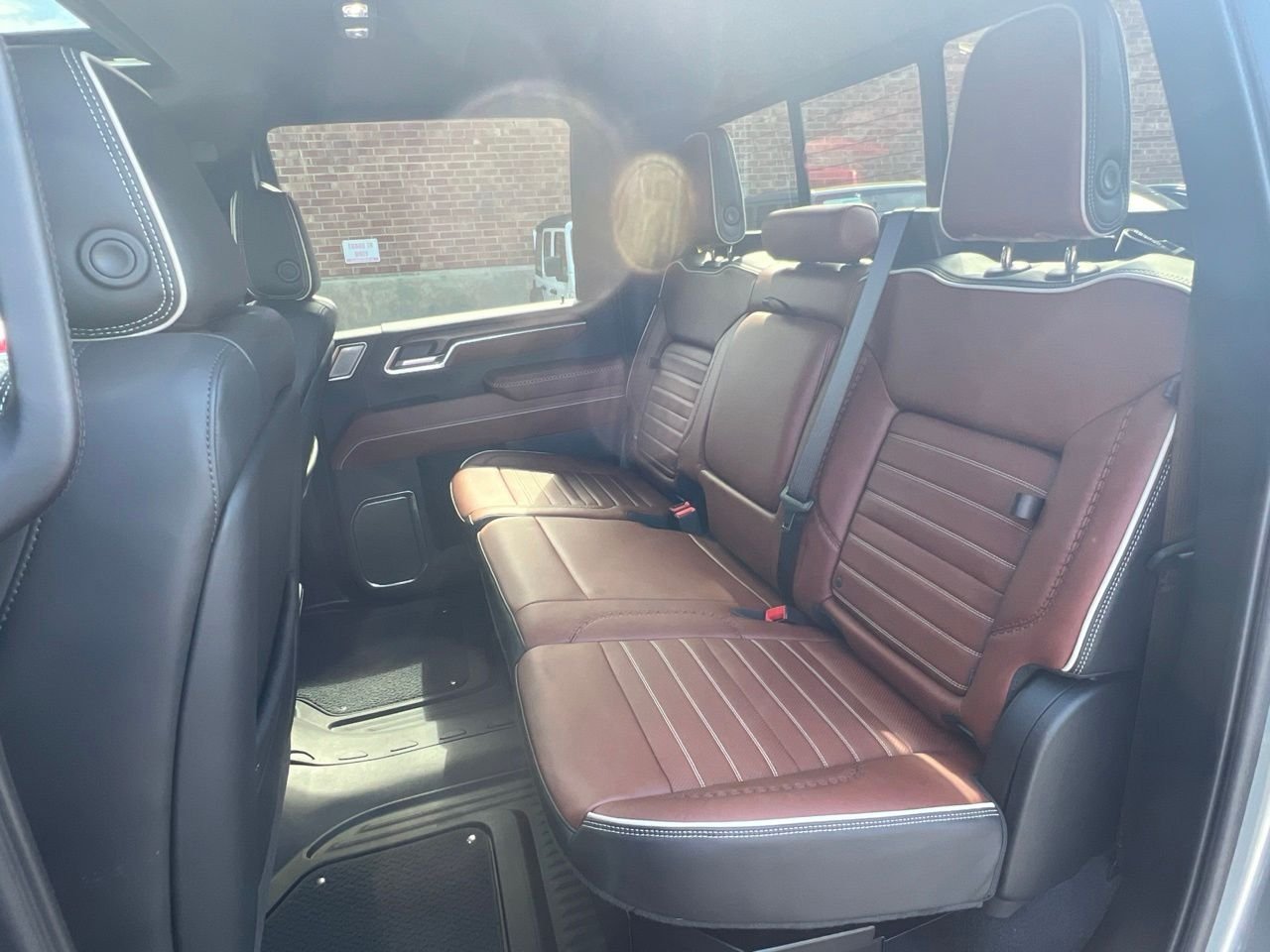 Used 2024 Silver GMC Denali Ultimate image 23
