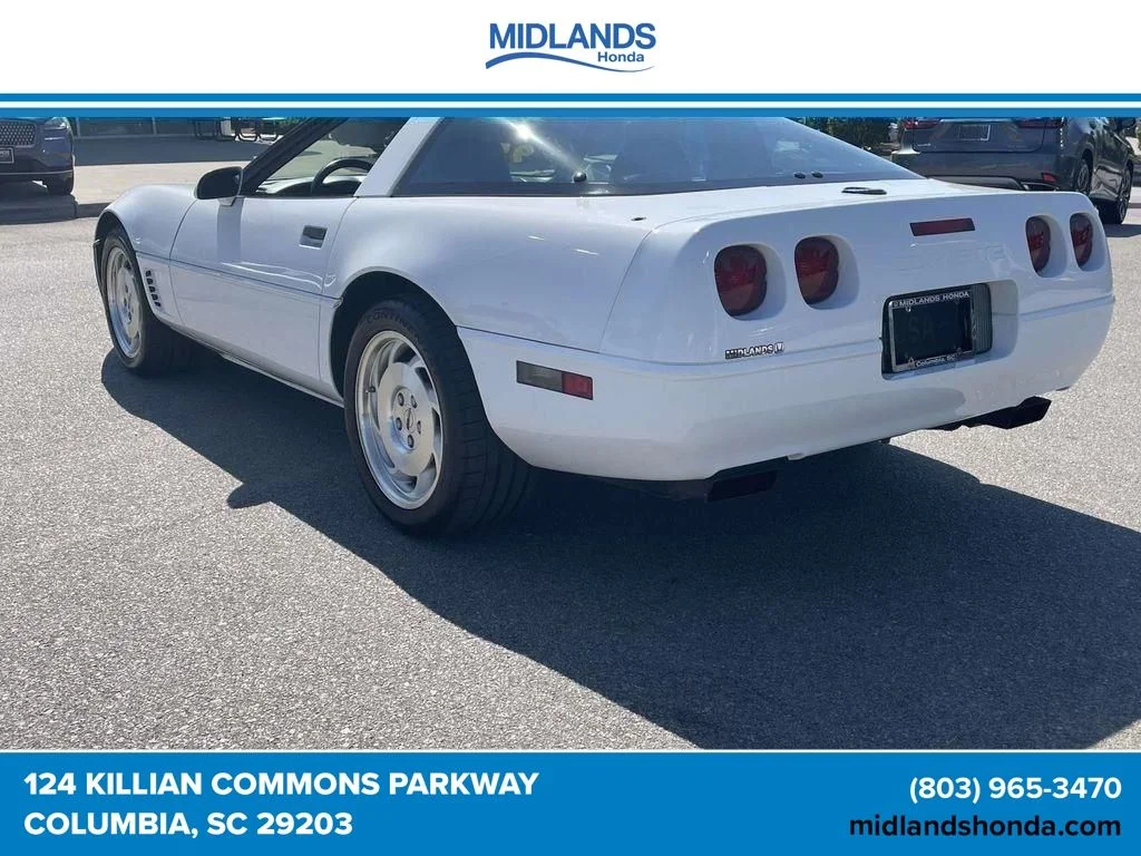 Used 1995 White Chevrolet Base image 4